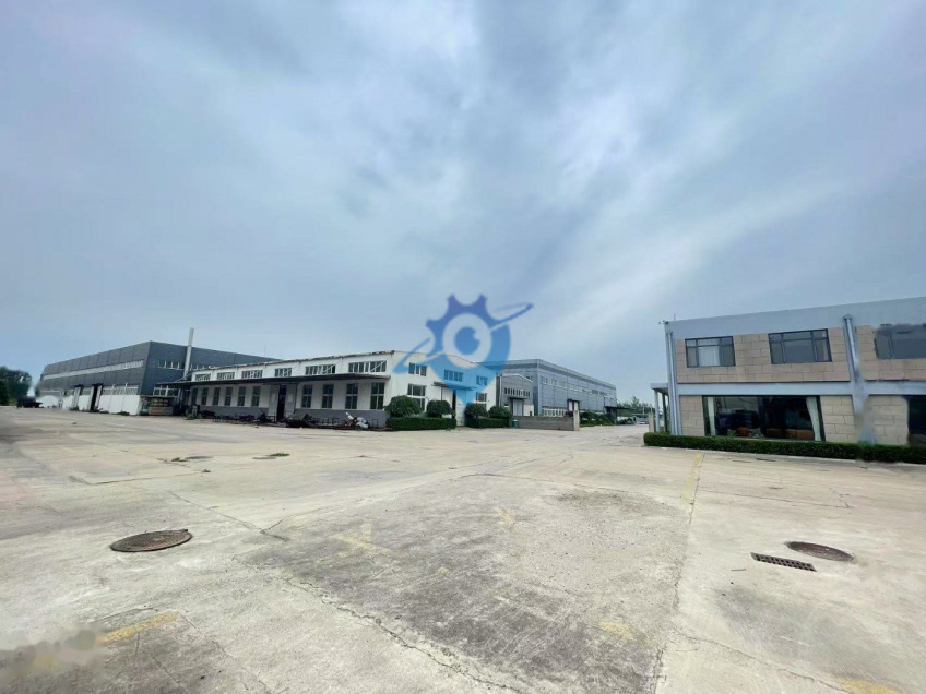 紧邻高速口，机场，火车站，港口