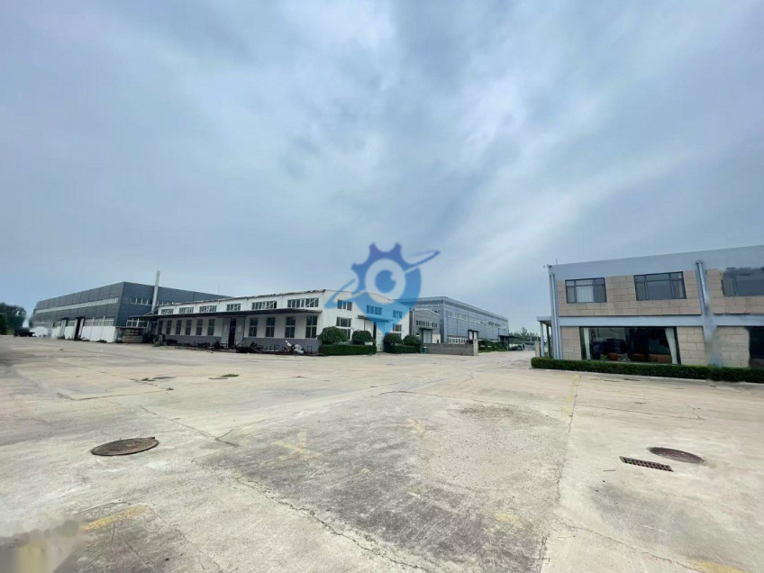 紧邻高速口，机场，火车站，港口